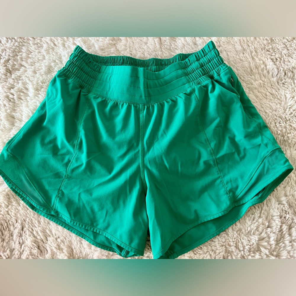 Lululemon Kelly Green Athletic Shorts Hotty Hot HR Short 4"